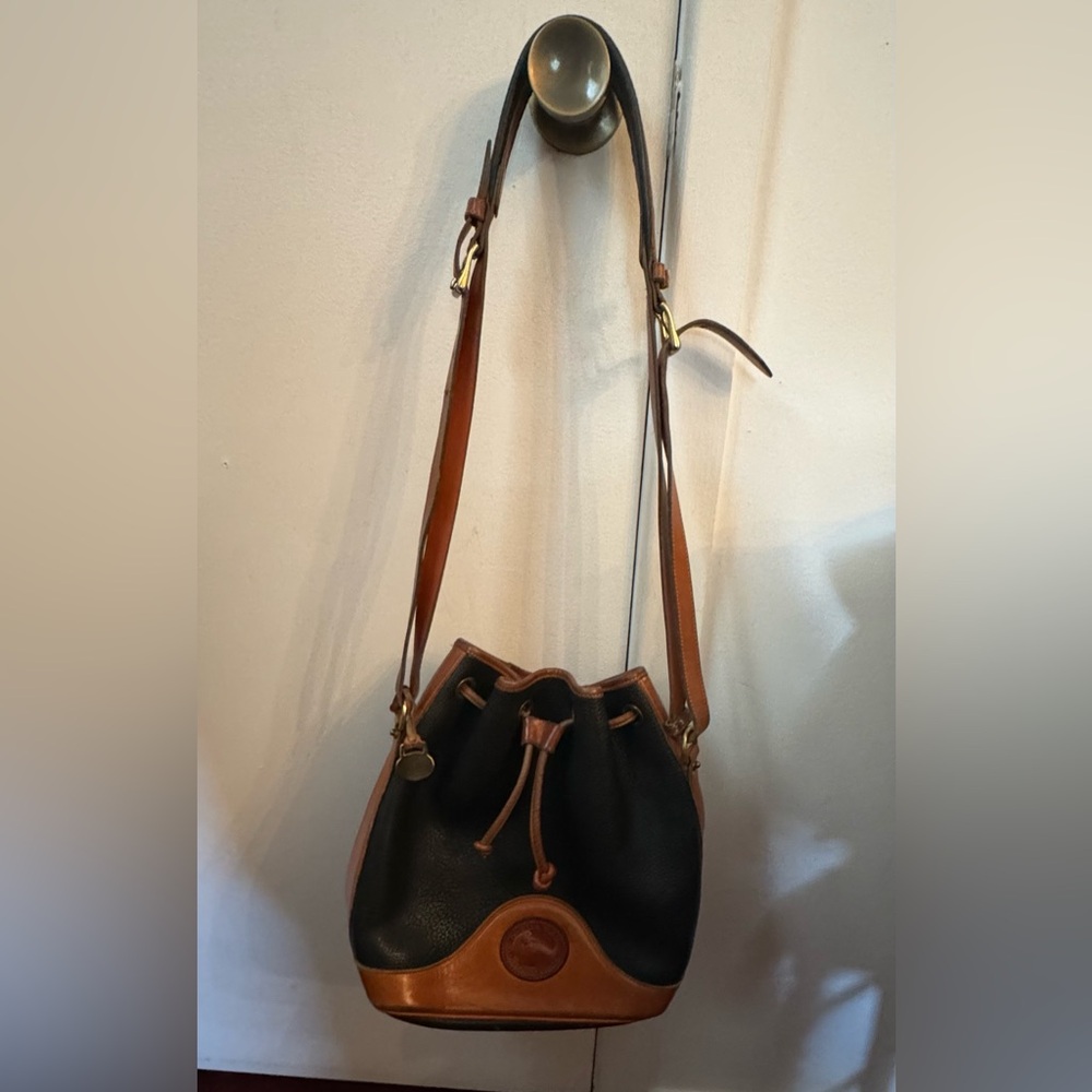 Dooney & Bourke vintage black leather drawstring shoulder bag